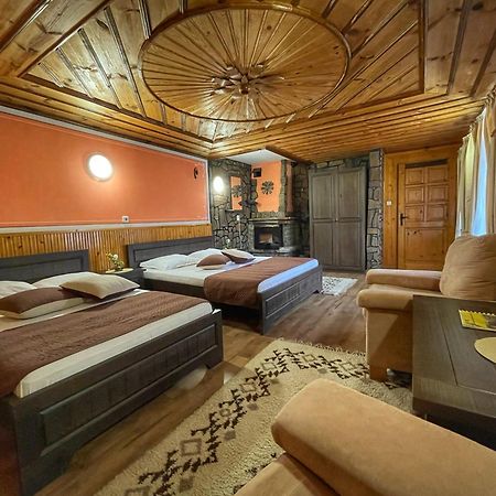Guest Rooms Colorit Koprivshtitsa Eksteriør billede