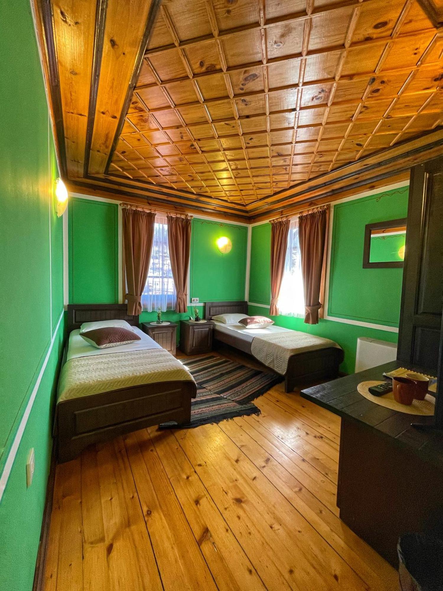Guest Rooms Colorit Koprivshtitsa Eksteriør billede