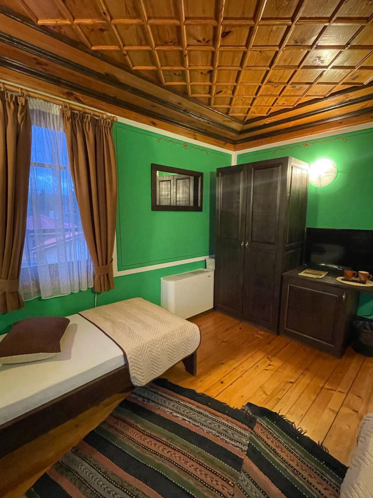 Guest Rooms Colorit Koprivshtitsa Eksteriør billede
