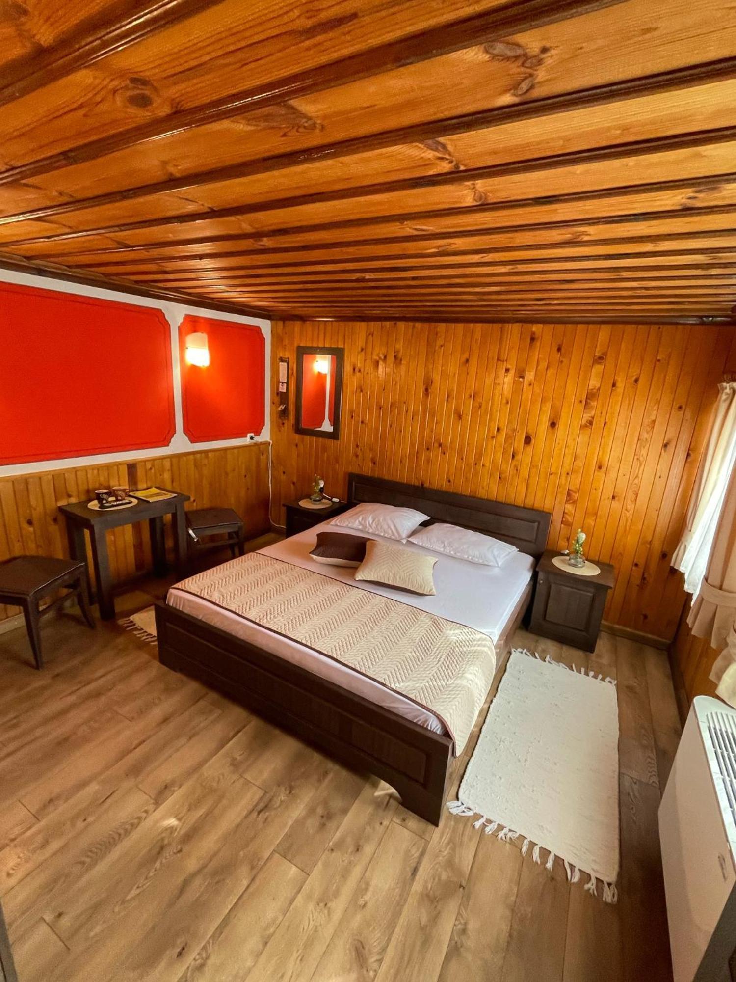Guest Rooms Colorit Koprivshtitsa Eksteriør billede